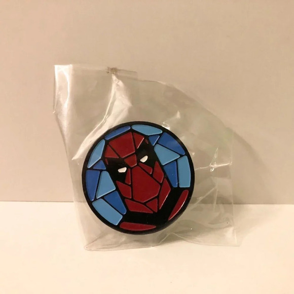 Deadpool Enamel Metal Pin Double Rubber Backing - Picture 1 of 8